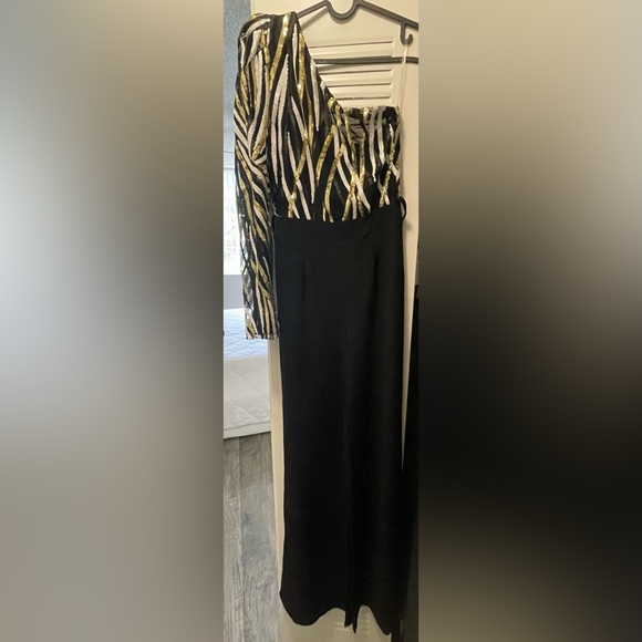 Stunning black, gold , and white jumpsuit. - Picture 2 of 2